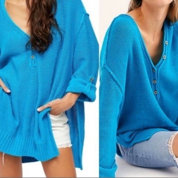 FP Movement by Free People Sweaters - FP Movement by Free People Vibrant Blue V-Neck Tunic Sweater Size XL pre-owned.